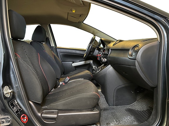 Mazda 2 20 of 24