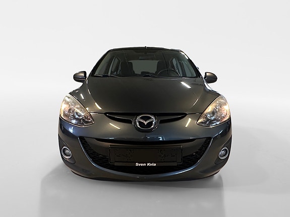 Mazda 2 3 of 5