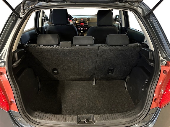 Mazda 2 12 of 24