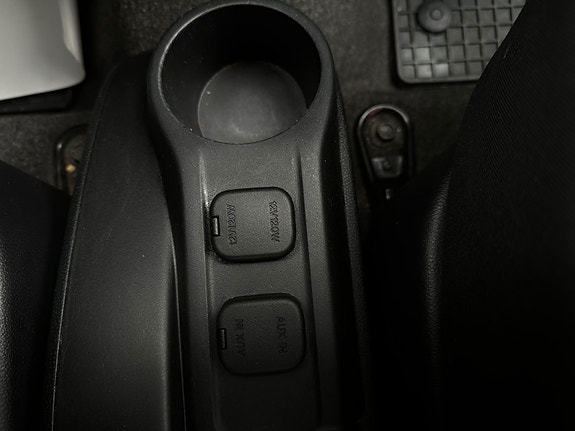 Mazda 2 16 of 24
