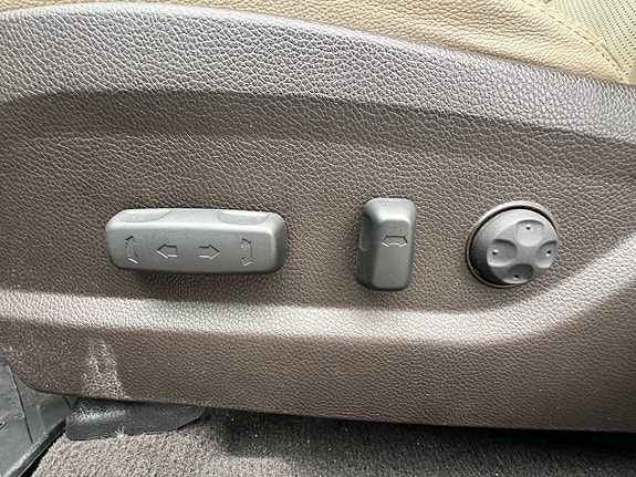 Hyundai Santa Fe 16 of 24