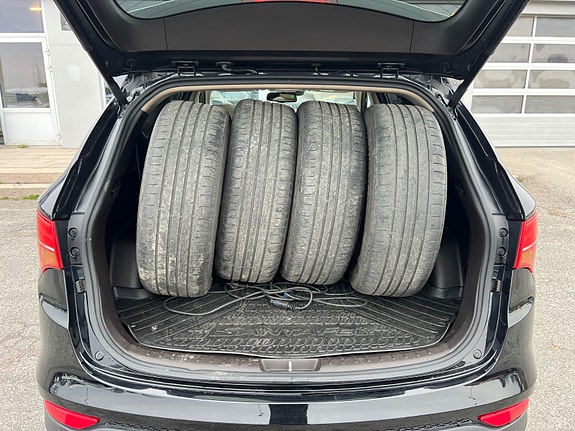 Hyundai Santa Fe 8 of 24