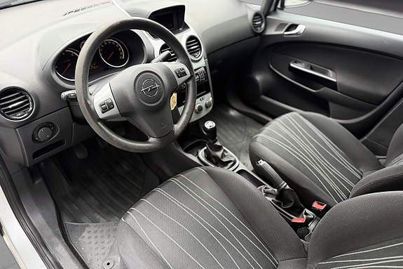 Opel Corsa 18 of 30