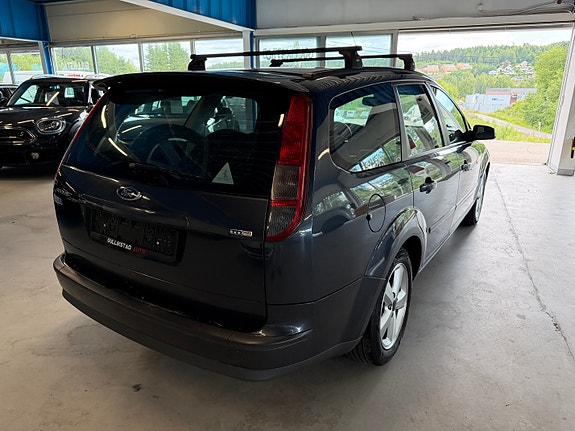 Ford Focus 7 of 26