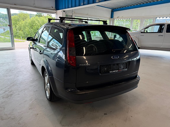 Ford Focus 6 of 26