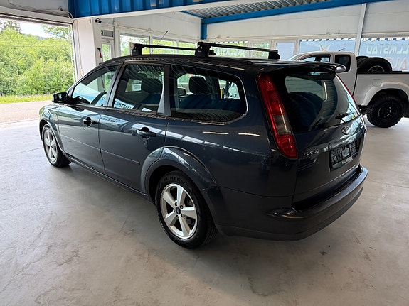 Ford Focus 5 of 5