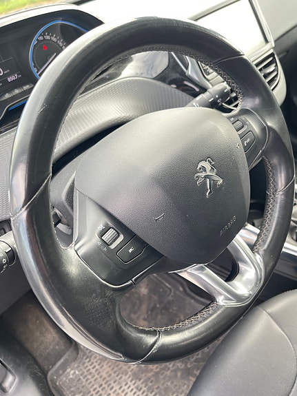 Peugeot 2008 29 of 30
