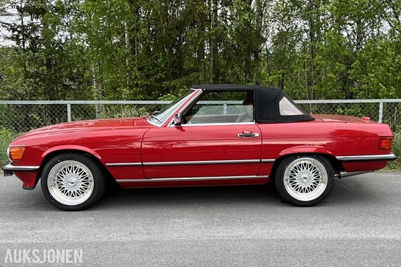 Mercedes-Benz sl 2 of 5