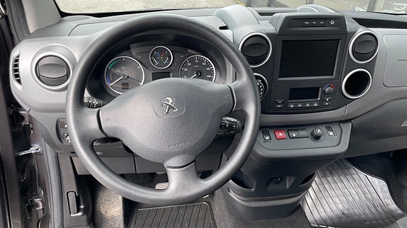 Peugeot Partner 11 of 21