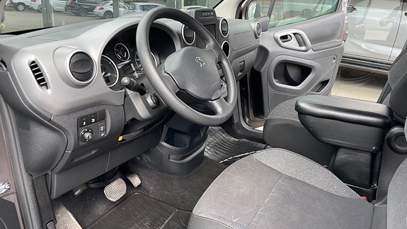 Peugeot Partner 12 of 21