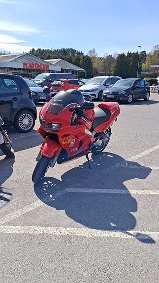 Honda VFR 800 2 of 2