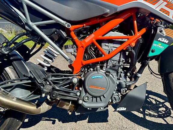KTM 125 Duke 9 of 10