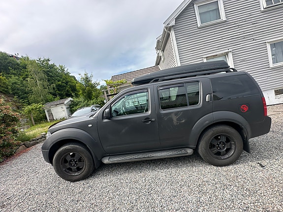 Nissan Pathfinder 11 of 19