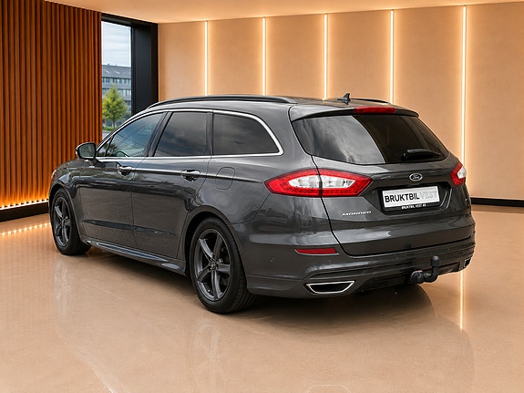 Ford Mondeo 4 of 5