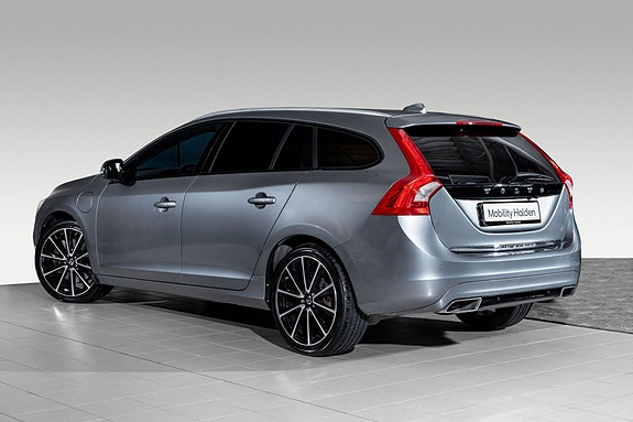 Volvo V60 5 of 25