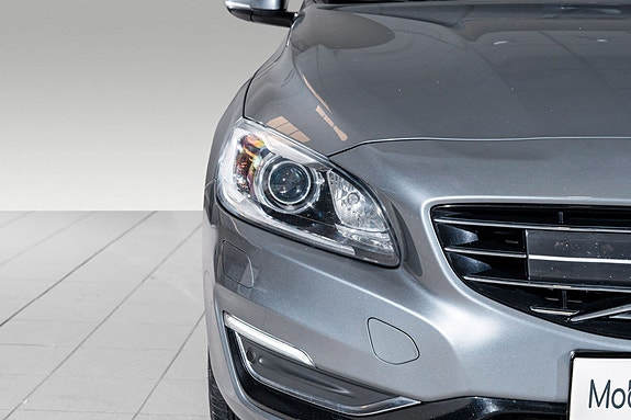 Volvo V60 3 of 25