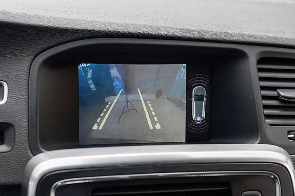 Volvo V60 17 of 25