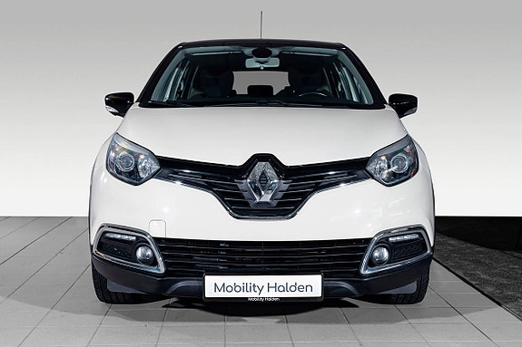 Renault Captur 3 of 5