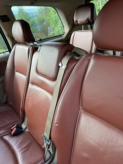 Volvo XC90 4 of 5