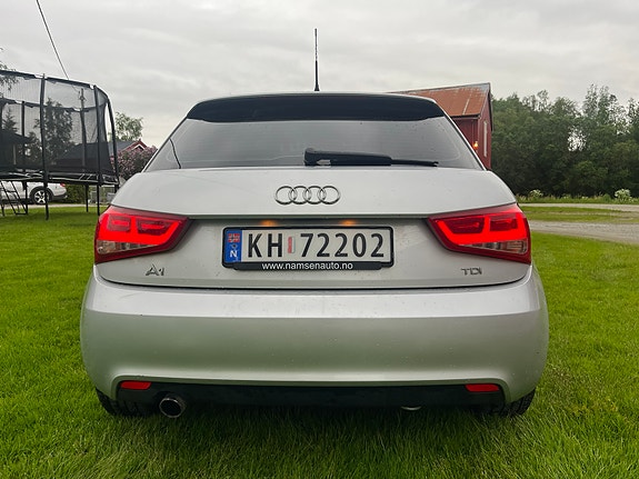 Audi A1 3 of 5