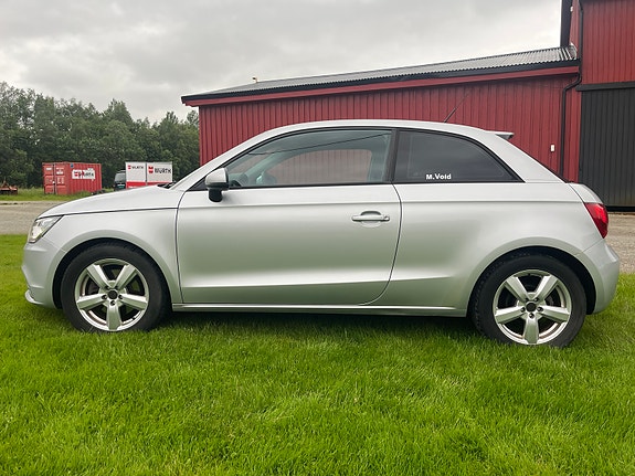 Audi A1 4 of 5