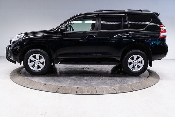 Toyota Land Cruiser 2 of 5