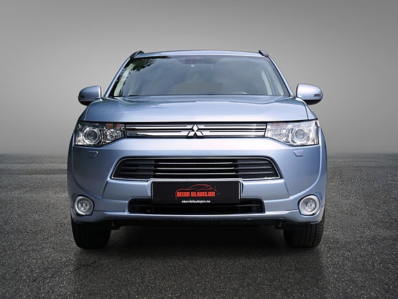 Mitsubishi Outlander 3 of 30