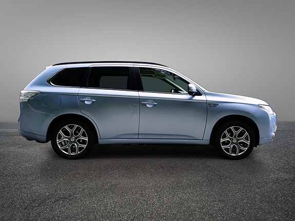 Mitsubishi Outlander 13 of 30
