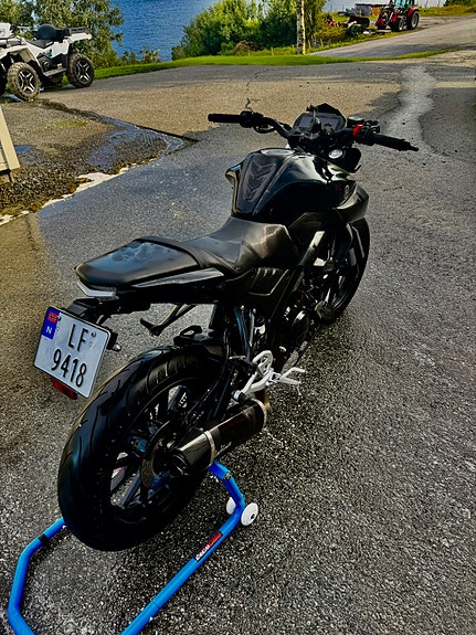 Yamaha MT-125 4 of 8