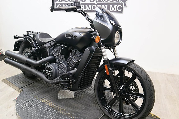 INDIAN Scout Rogue 4 of 5