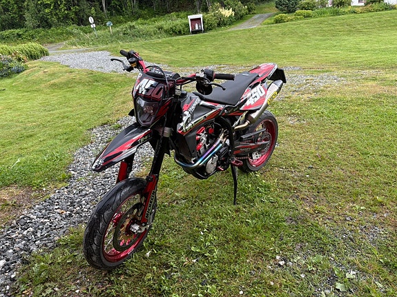 Husqvarna TE 450 2 of 5