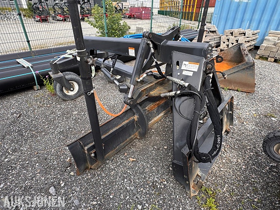 Bobcat MI Grader 84 til kompaktlaster Hydraulisk planeringsskjær med 2 stk Bobcat BLR2 Lasermottakere 3 of 5
