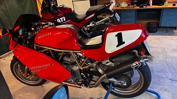 Ducati 900 SL 5 of 5