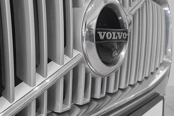 Volvo XC90 4 of 30
