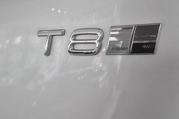 Volvo XC90 11 of 30