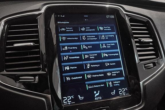 Volvo XC90 22 of 30