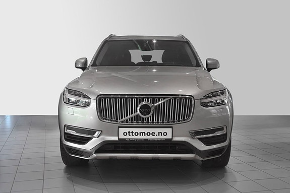 Volvo XC90 5 of 30