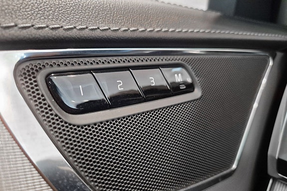 Volvo XC90 26 of 30