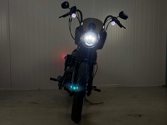 Harley-Davidson Sportster 1200 Iron Classic 19 of 20