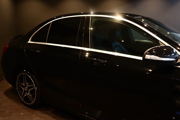 Mercedes-Benz C-Klasse 3 of 5