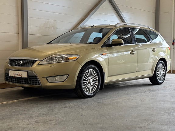 Ford Mondeo 2 of 5