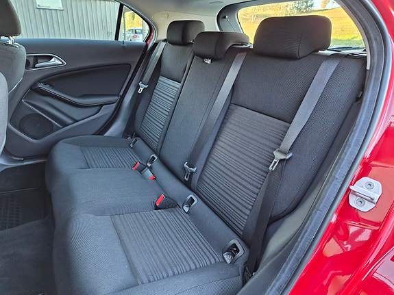 Mercedes-Benz A200 d 29 of 30