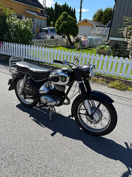Andre RT 250 2 of 3