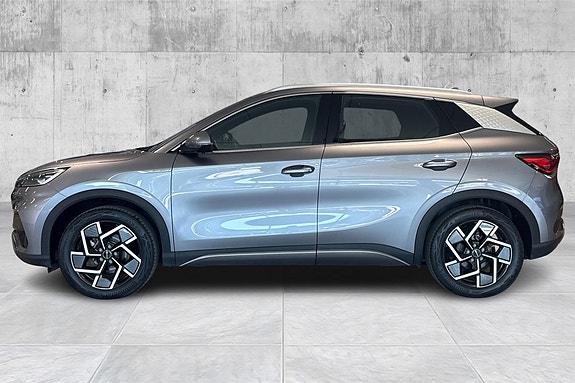 BYD Atto 3 2 of 5