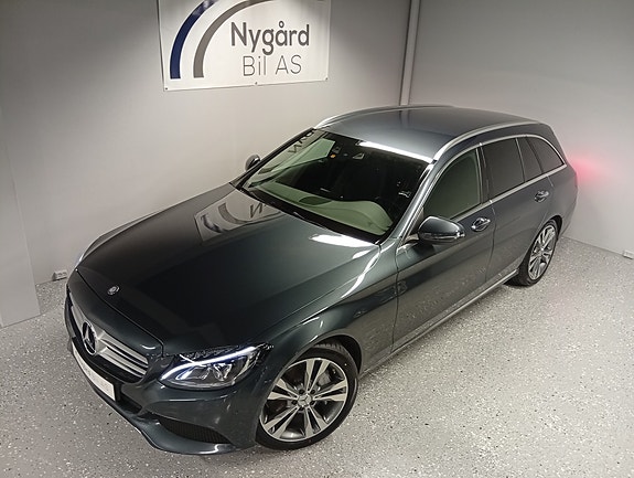 Mercedes-Benz C350 e 3 of 5