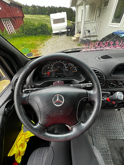 Mercedes-Benz Sprinter 208 9 of 16