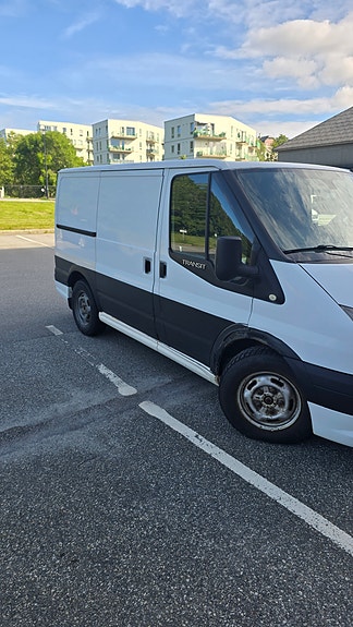 Ford Transit 260S SportsVan 2 of 5