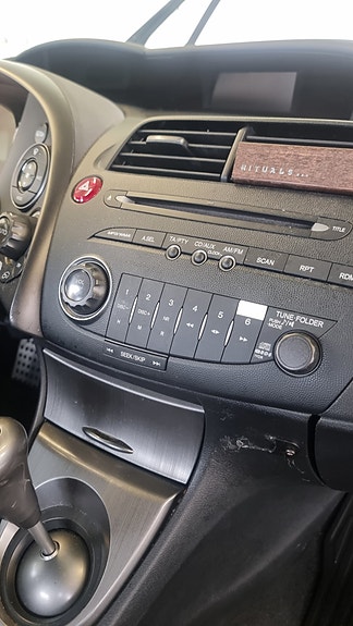 Honda Civic 4 of 5