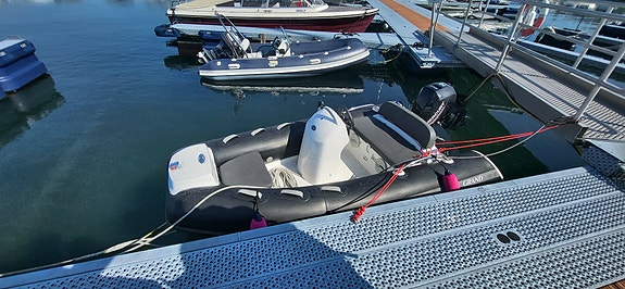 Godt brukt Grand Golden Line 340, med god Mercury motor fra 2021 selges rimelig 2 of 5