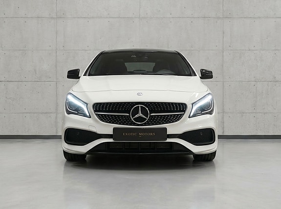 Mercedes-Benz CLA220 d 2 of 5